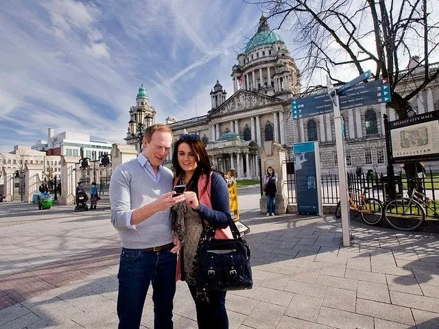 Day Tour in Spanish: Belfast & Giants Causeway