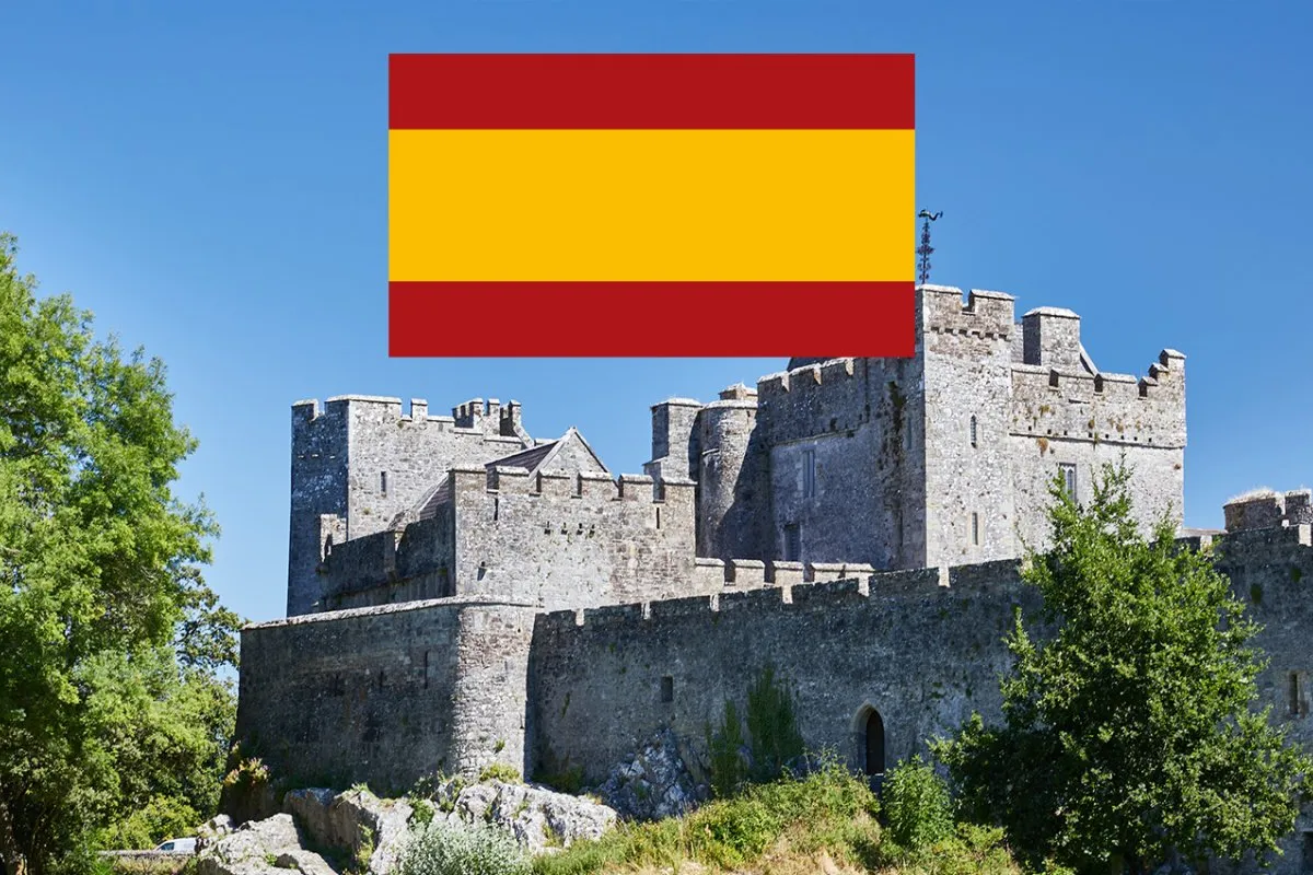 Spanish Day Tour: Cahir Castle, Cork City, Rock of Cashel