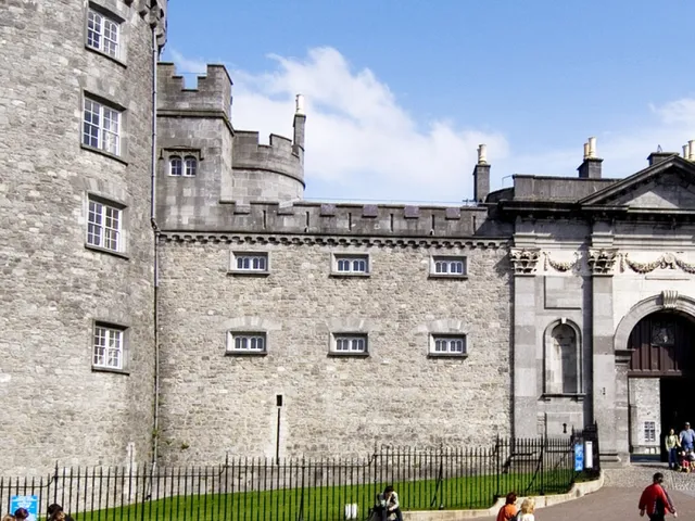 Kilkenny & Waterford Crystal Private Day Tour