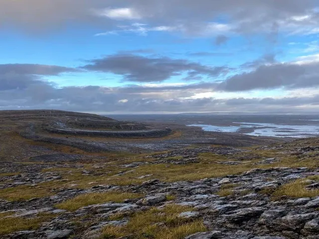 Luxury Cliffs of Moher and Galway City Day Tour