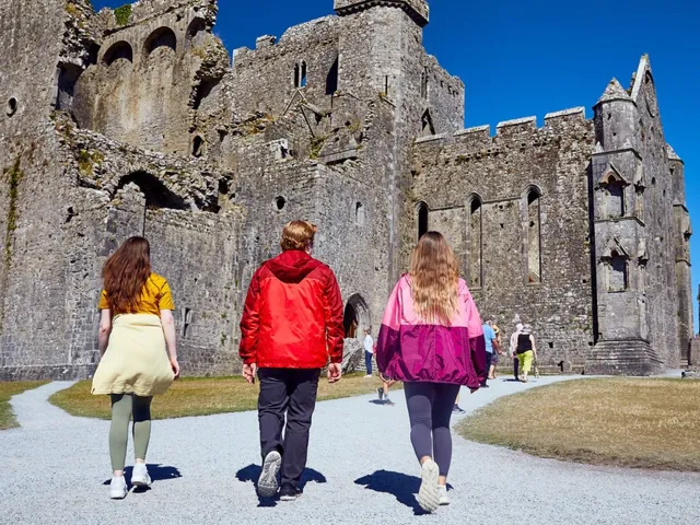 Luxury Rock of Cashel & Medieval Kilkenny Day Tour
